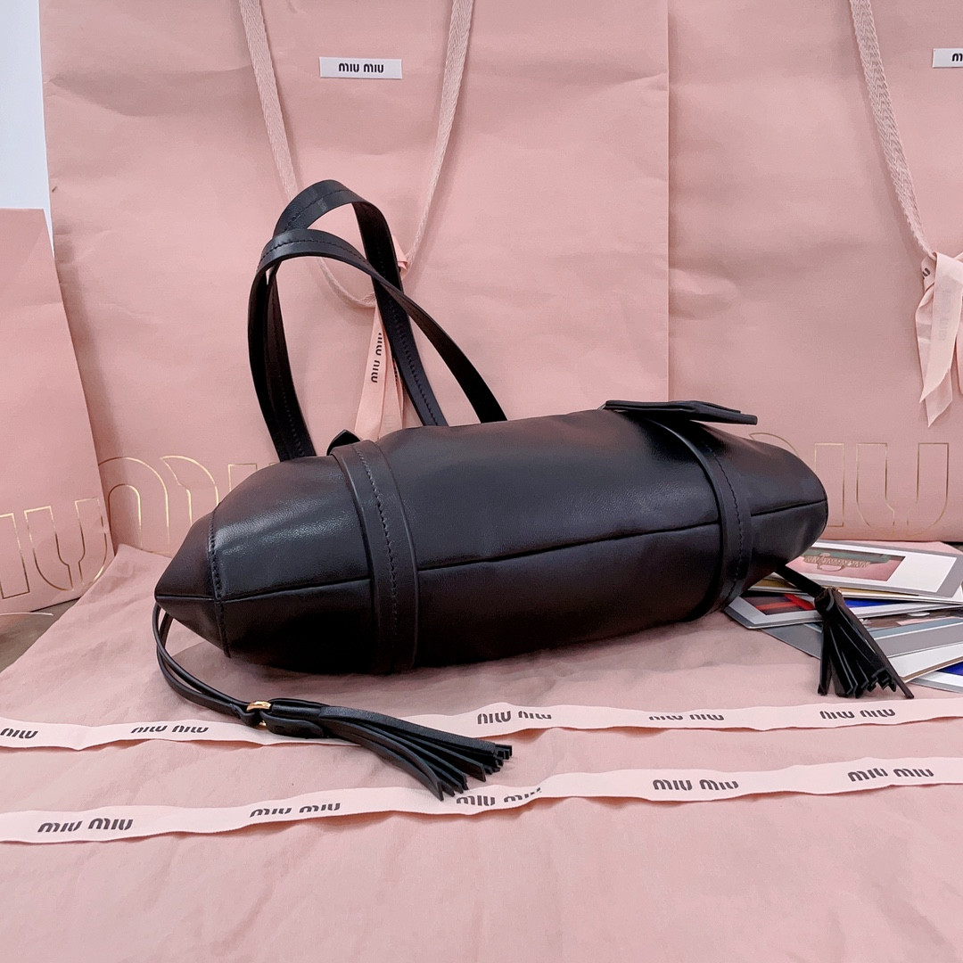 Miu Miu Small Joie nappa leather bag 16x32x10.5cm