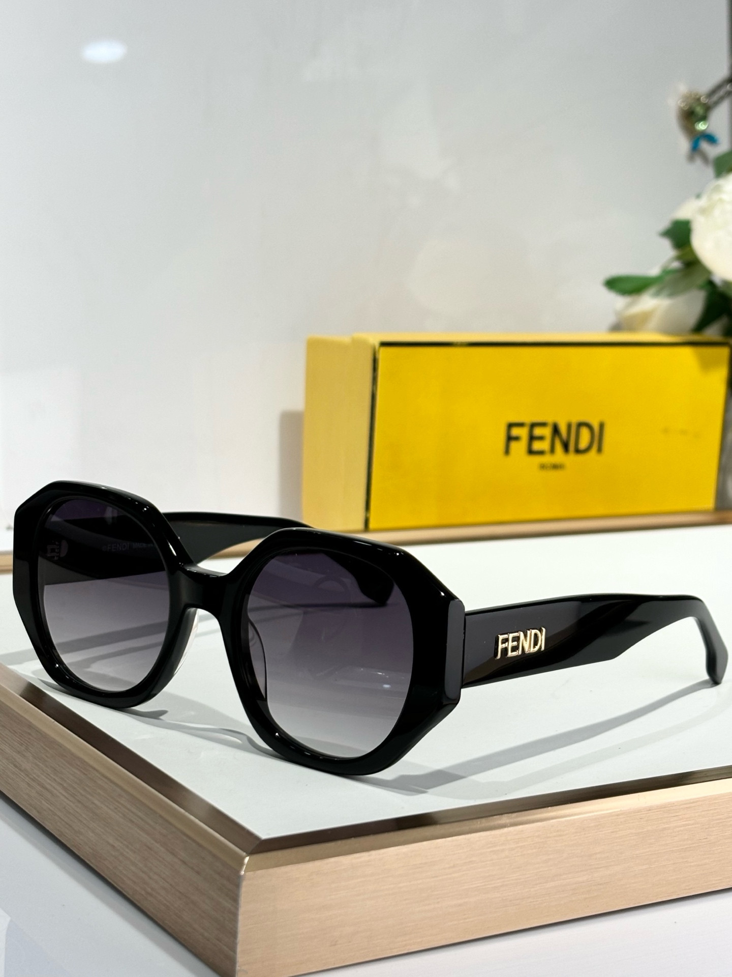 F**di glasses fe40118 52-23-142