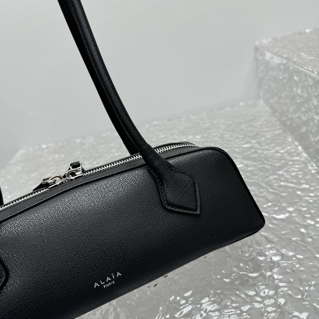 ALAÏA LE TECKEL SMALL BAG 27x9x8cm