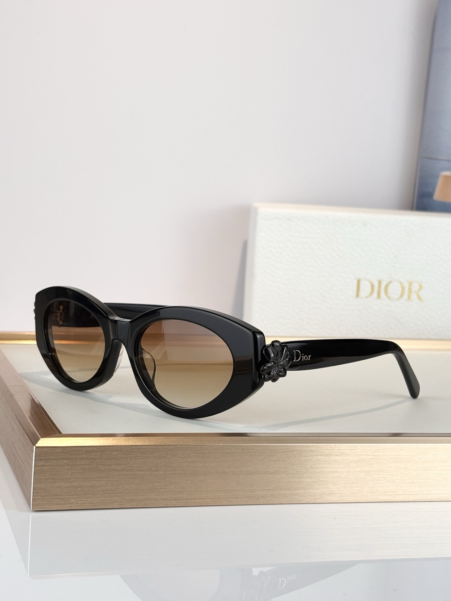 D*or glasses D*orclover b1f 54-19-140