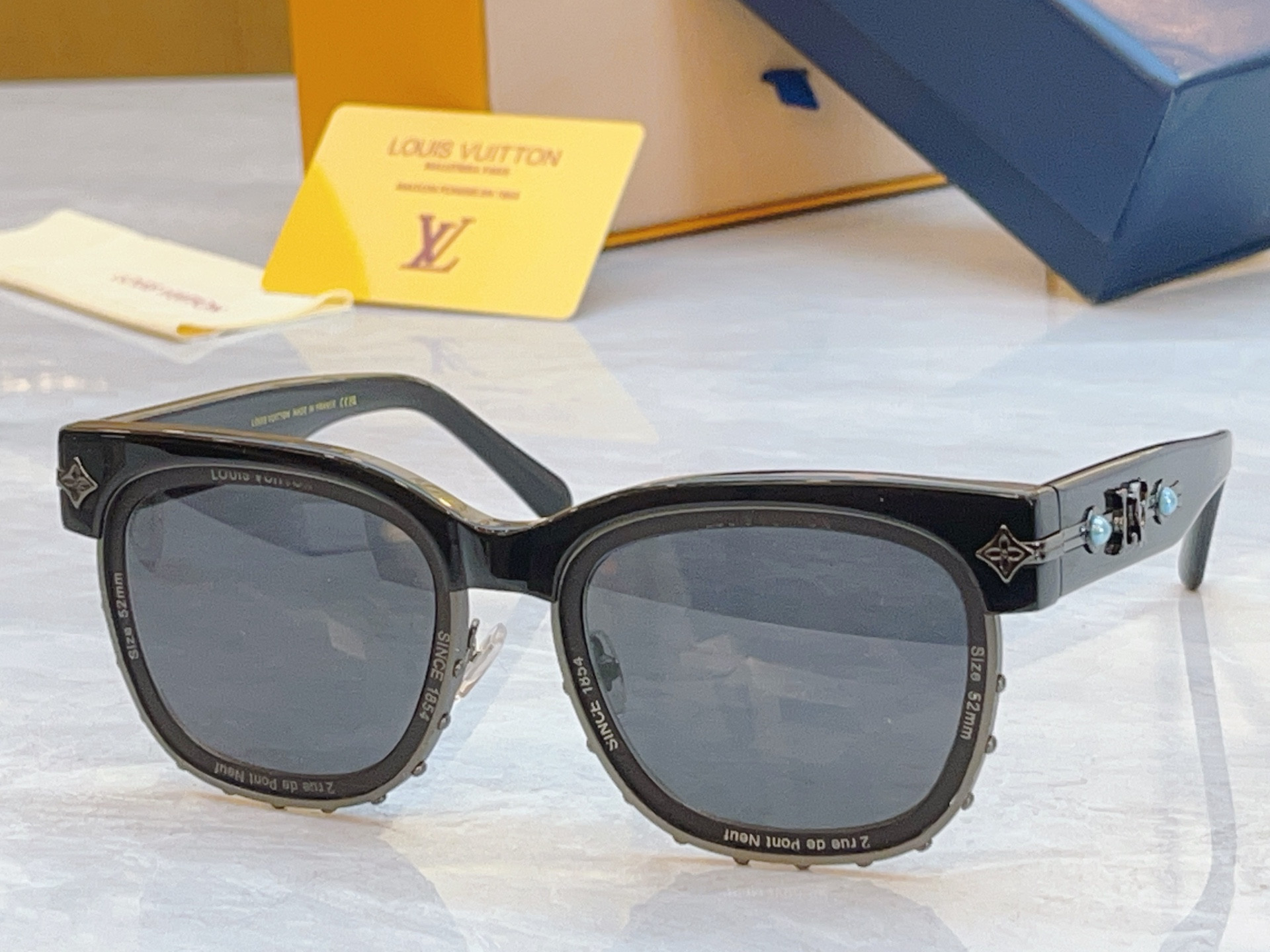LV Glasses Z2022U 53-21-140