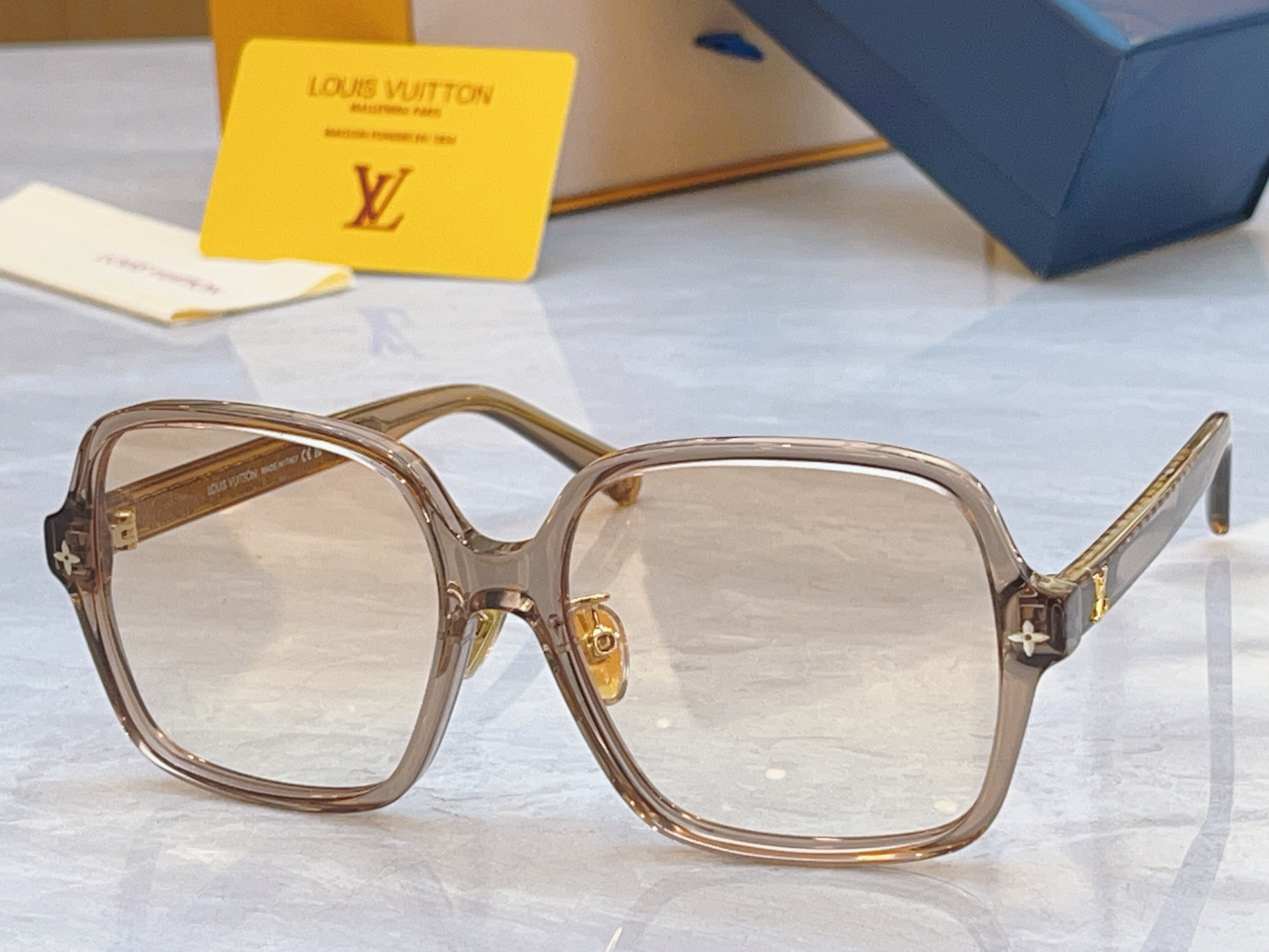 LV Glasses Z3044E 56-16-145