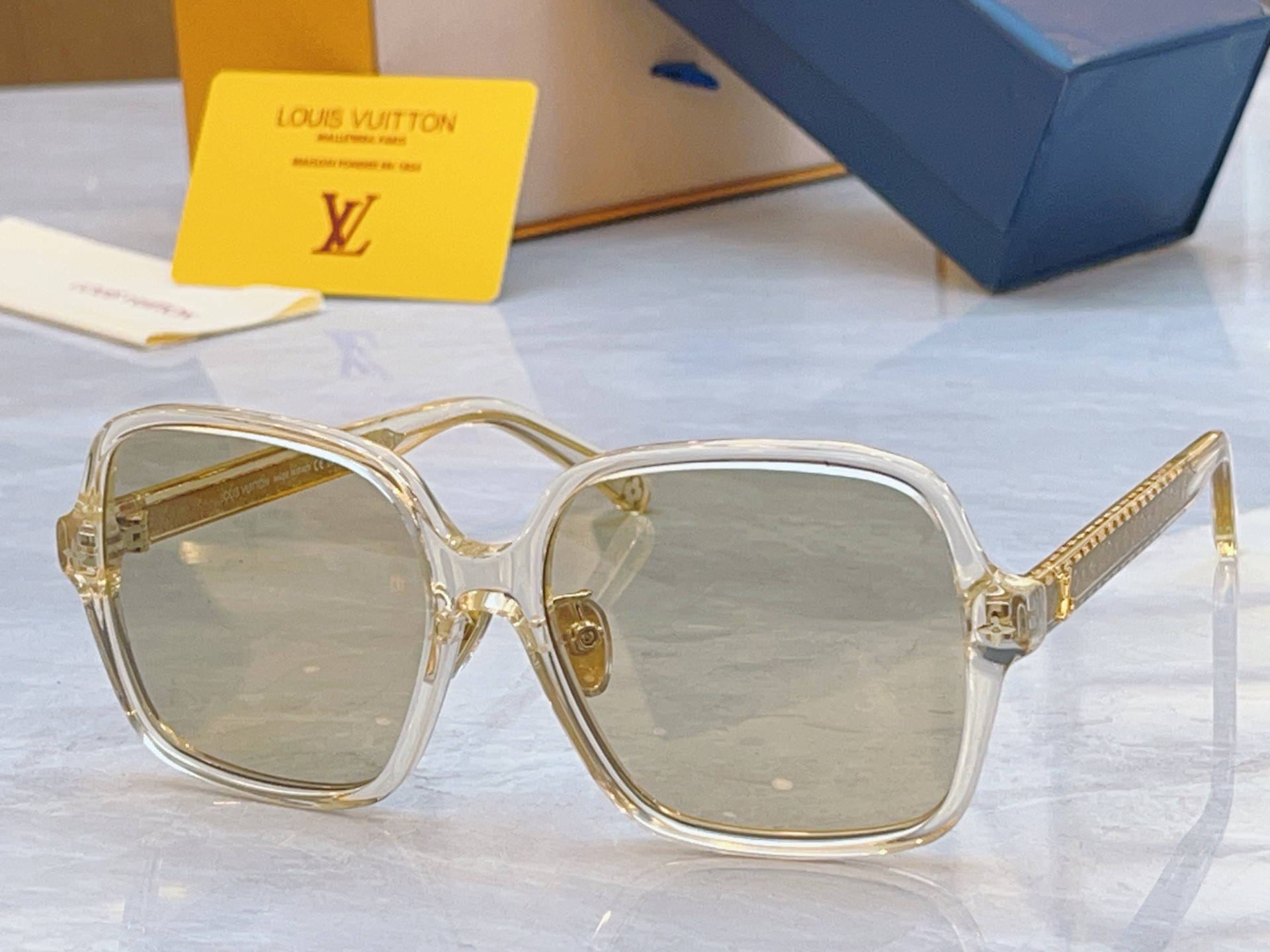 LV Glasses Z3044E 56-16-145