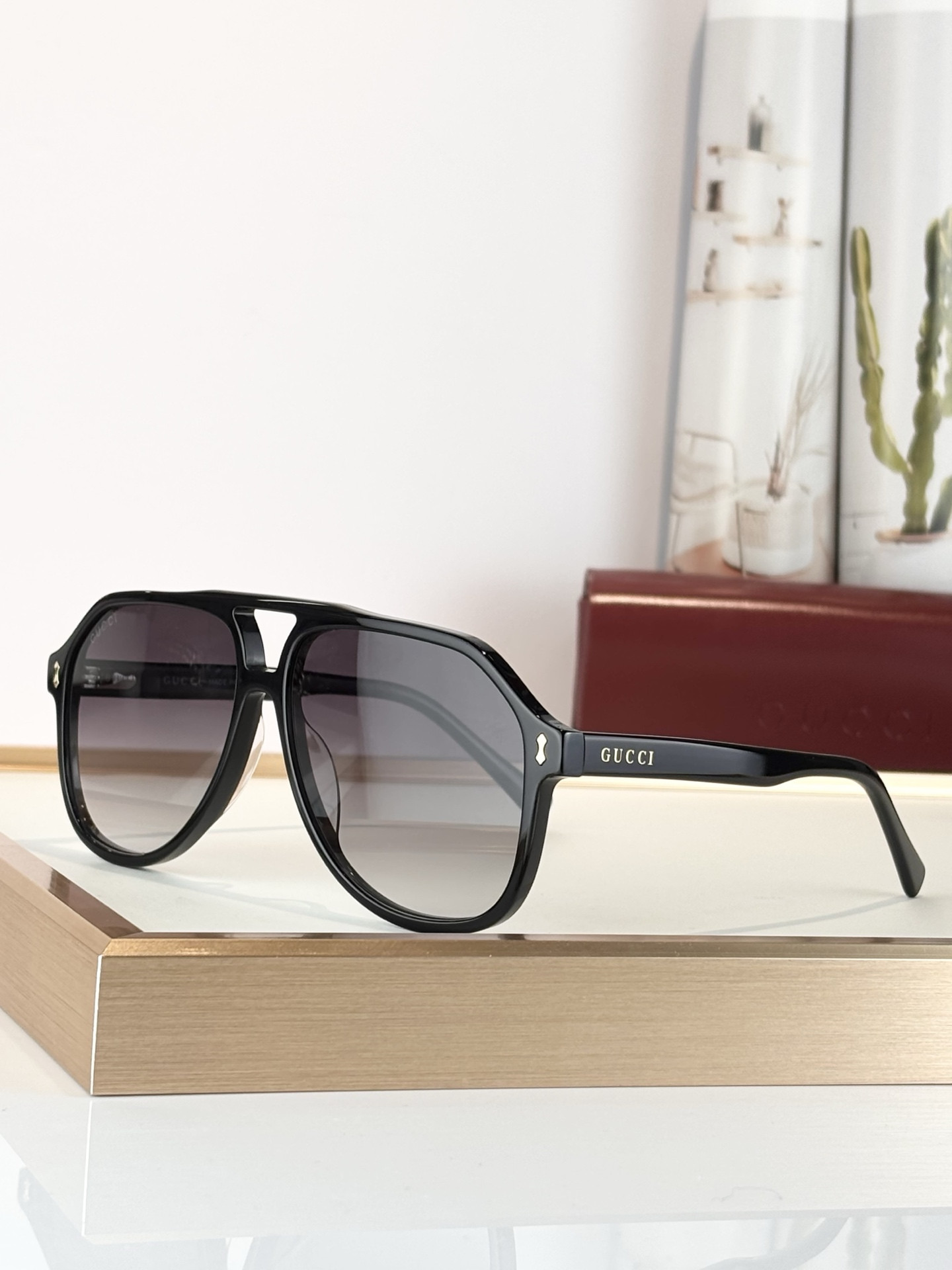 G*u*i glasses gg1042s 58-14-145