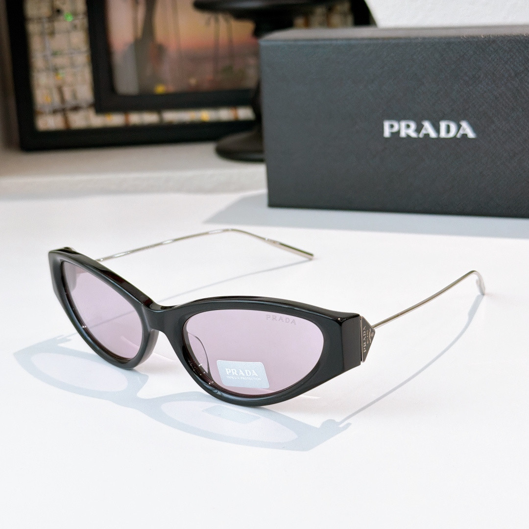 Pra*a glasses